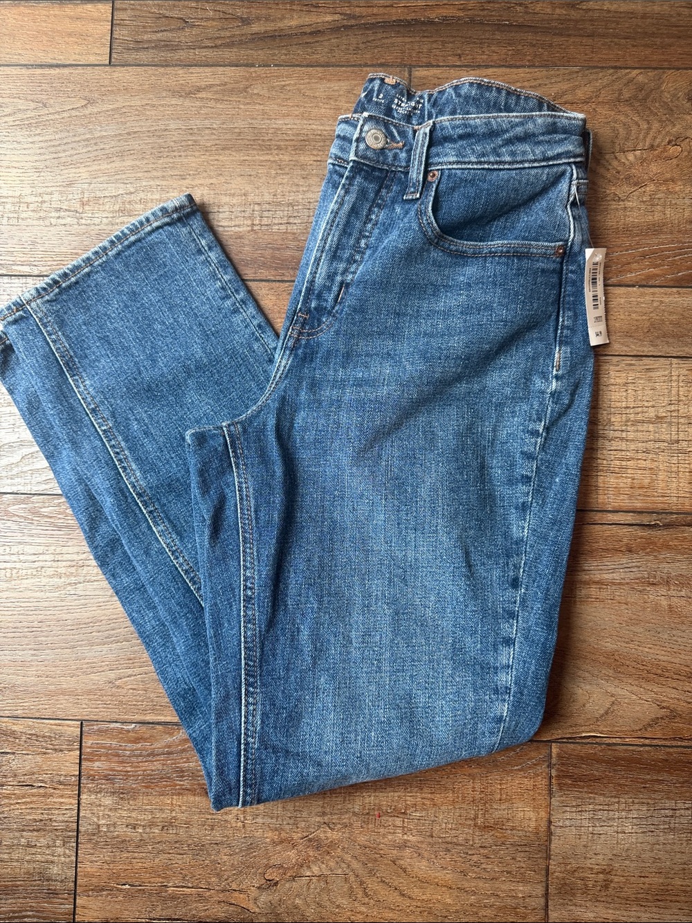 Old Navy Women's Straight Leg Jeans - Medium Wash Blue size 2P New